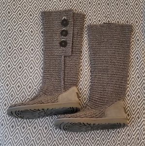 UGG Classic Cardy Boot size 9
